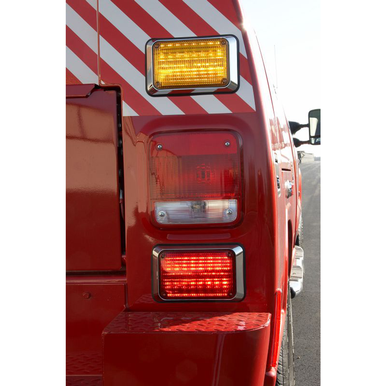 Whelen 600 Series Super LED 60*02F*R