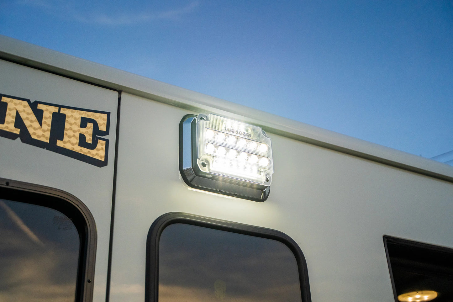 FireTech Guardian Surface Mount Scene Light