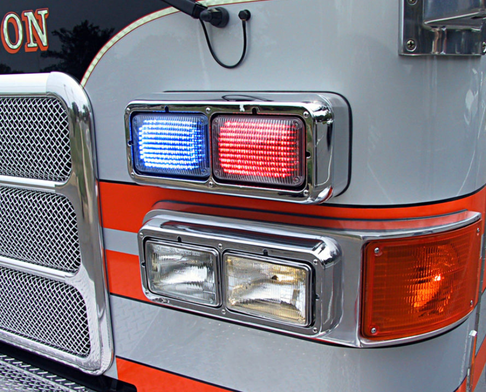 Whelen 600 Series Super LED 60*02F*R